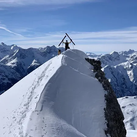 לינה וארוחת בוקר Haus Walch 3*